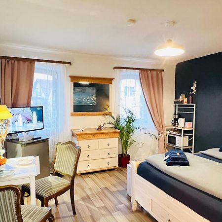 Apartment Amelie - Zimmer Mit Tv, W-Lan, Mikrowelle Und Kuehlschrank, Bad Mit Dusche Malterdingen Eksteriør bilde